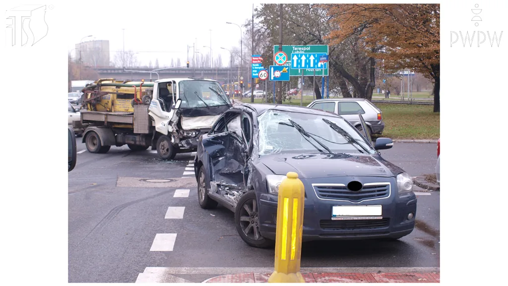 Zdjęcie do pytania: Której z tych czynności nie masz prawa wykonać, gdy uczestni...
