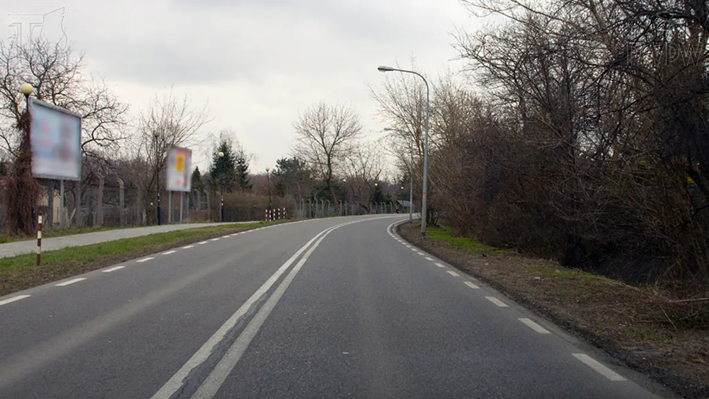 Zdjęcie do pytania: Jedziesz z prędkością 80 km/h. Jaka pozycja początkowa zapew...