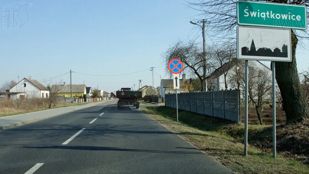Zdjęcie do pytania: Czy w tej sytuacji masz obowiązek sygnalizować postój uszkod...